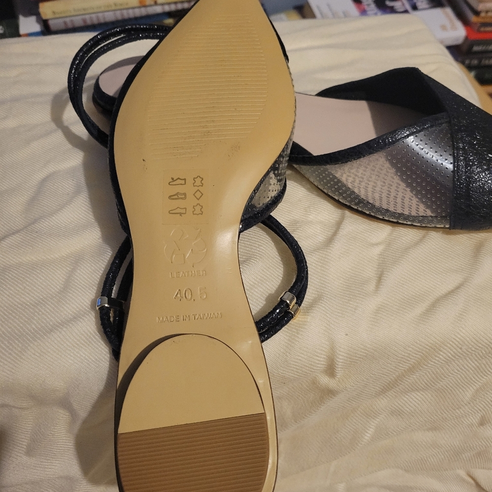 All black  mule - Picture 4 of 9